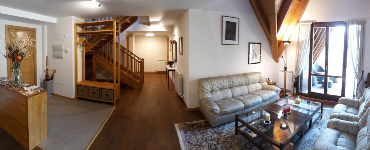 Excelsior. Espectacular Y Exclusivo Apartamento En Sallent De Gallego. المظهر الخارجي الصورة